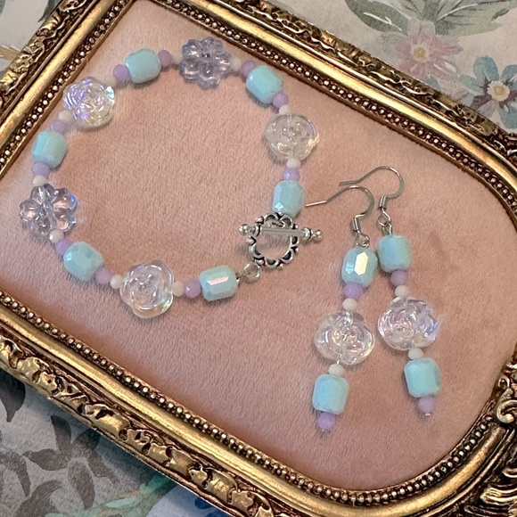 Handmade Bracelet & Earring Set Robins Eggs Blue Lavender Purple Toggle Clasp - Picture 1 of 12